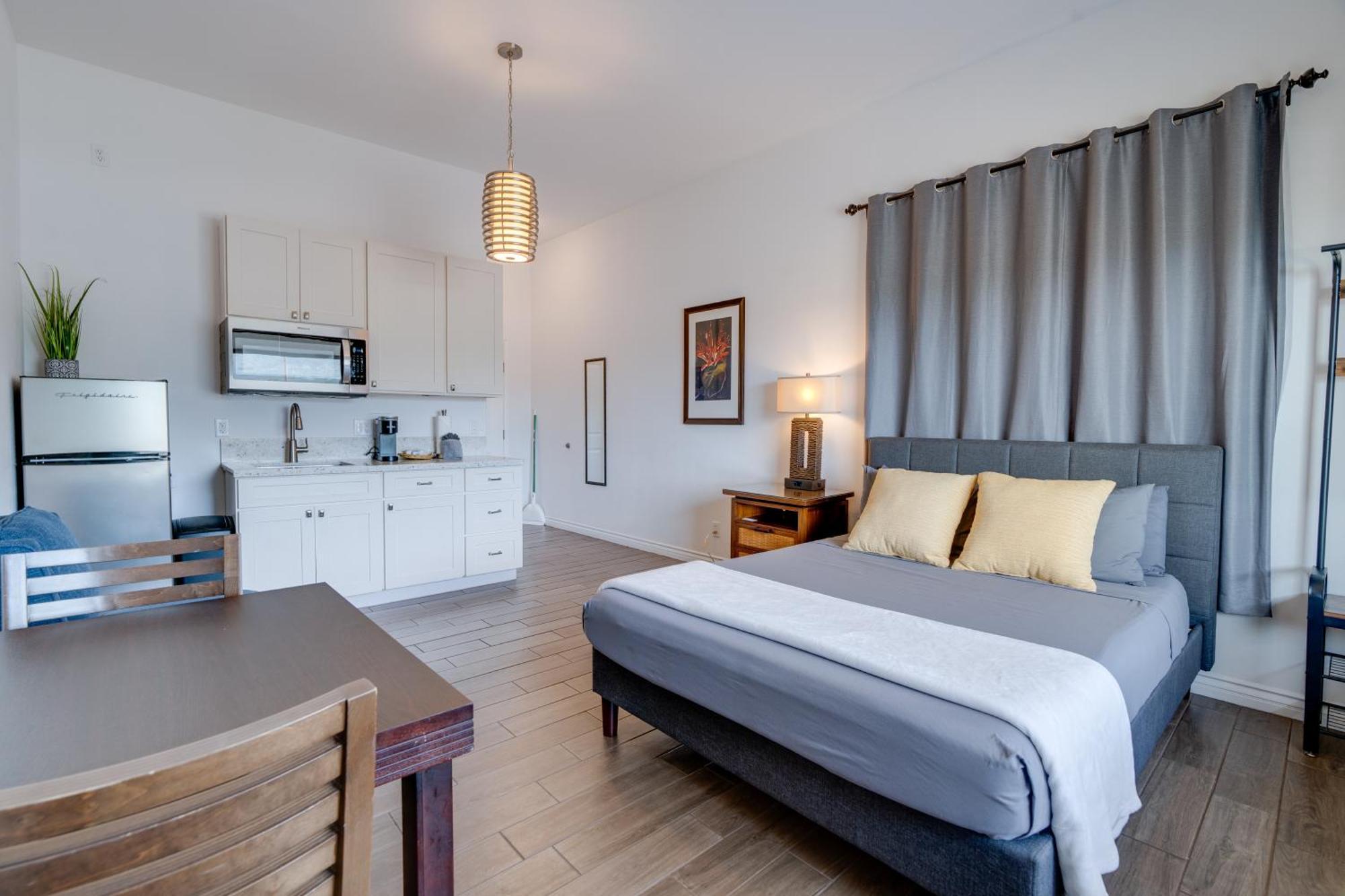 Unit 1 Maui Ohana Modern *